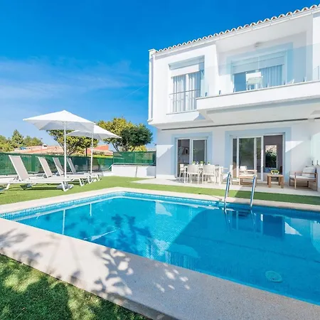 Del Atzavara Villa